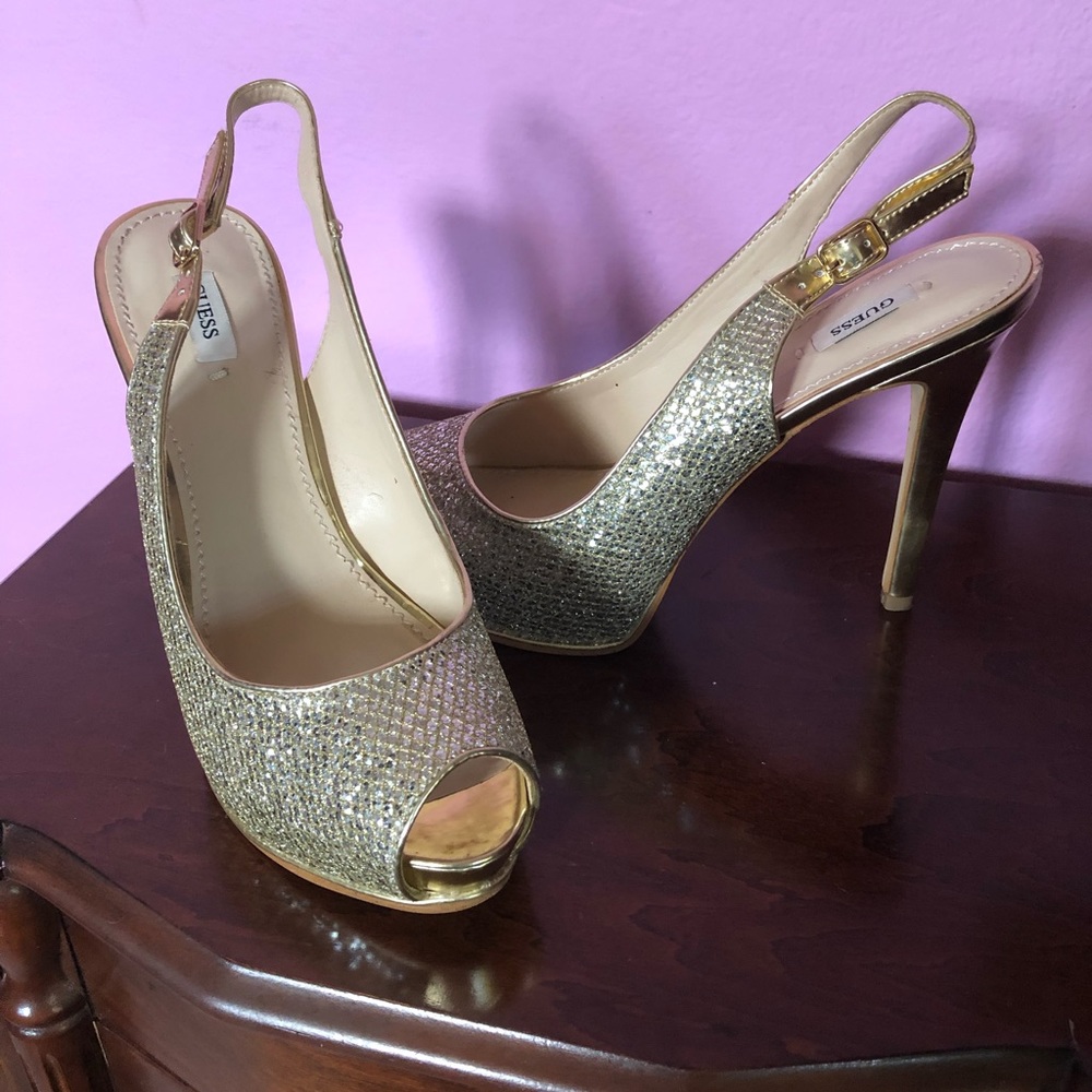 Shoes - Picture 4 of 7